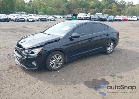 2020 Hyundai Elantra Value Edition z USA, uszkodzony, nr VIN 5NPD84LF5LH525239